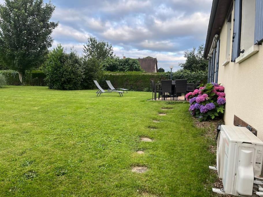 Charmante Maison De Ville Climatisee Avec Wifi Saint-Yrieix-la-Perche Extérieur photo